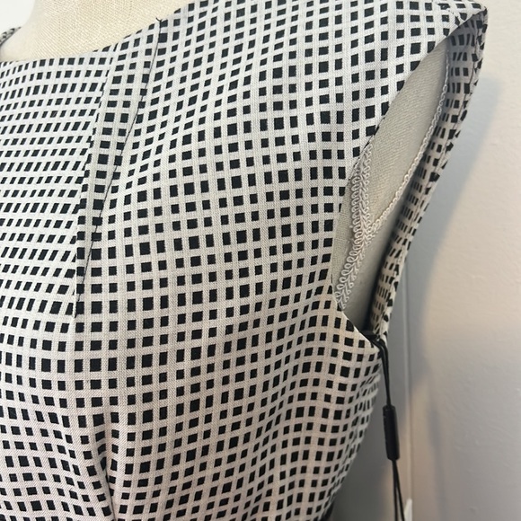 NWOT Calvin Klein Belted Houndstooth Sheath Dress Size 4 - Picture 8 of 13